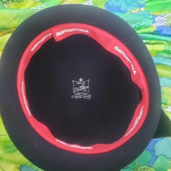 Wool bowler hat with burgundy velvet bow - Picture 3 of 3